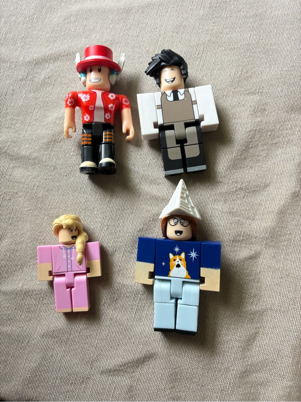Roblox 4 set figures